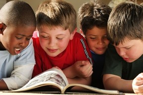 kids_reading_books