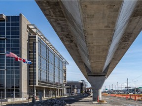 Construction of the REM along Highway 40 on the West Island in March 2021.