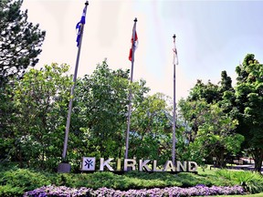 Kirkland, as do most other West Island municipalities, has official bilingual status under Quebec's French-language charter.
