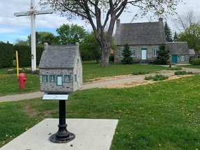 A book sharing box, a miniature of Maison Lantier, is located at Heritage Park in Kirkland.