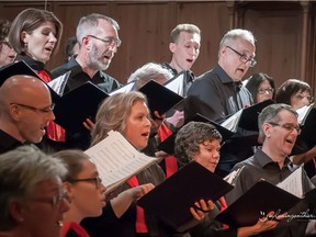 The Sainte-Anne Singers, a West Island chamber ensemble,  rehearse on Mondays from 7:30 to 10 p.m. in Ste-Anne-de-Bellevue.