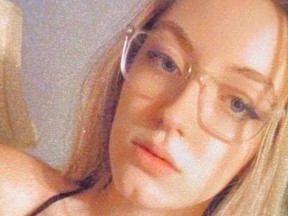 Léa Cornellier has blonde hair, blue eyes and stands 5-foot-2. She weighs around 110 pounds and has a flower tattoo on her chest and her left arm.