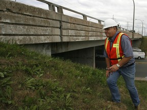 Quebec government engineers go on strike at 12:01 a.m. Friday, continuing until 7 a.m., and will restart at 10 p.m. Friday, going to 7 a.m. Monday.