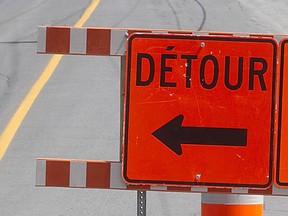 The transport ministry advises westbound motorists to detour around the accident site by using Highway 20 or exiting to take Cité-des-Jeunes Blvd. through Vaudreuil.