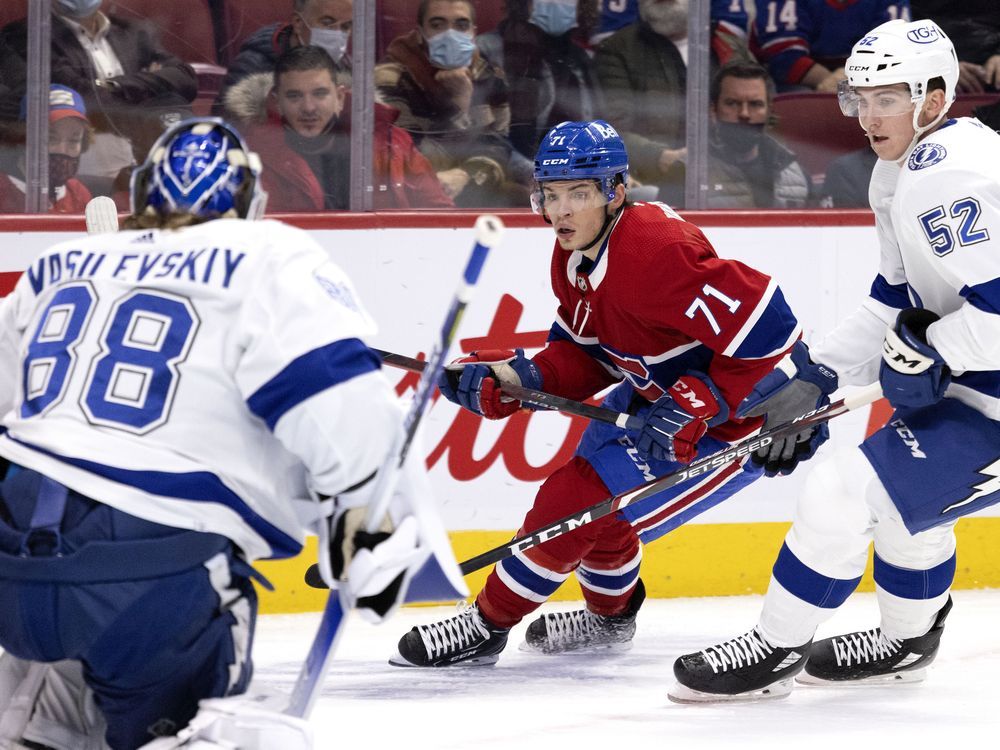 Ondrej Palat scores late, Lightning beat Rangers 3-2 in Game 3 of