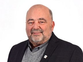 Pincourt Mayor Claude Comeau defeated longtime incumbent Yvan Cardinal in the Nov. 7 election.