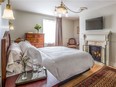 StoneHaven Le Manoir has 34 deluxe guest rooms and suites with fine antique furniture. Five are equipped with fireplaces.