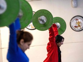 Weight training and cardio both have advantages on their own when it comes to weight loss, but a comprehensive approach may be preferable, a recent study suggests.