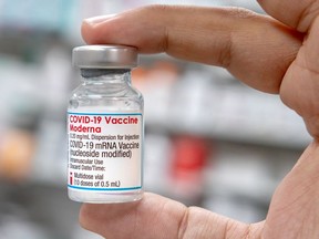 Pharmacist Daron Basmadjian, in Montreal on Friday January 14, 2022, will be vaccinating immunocompromised people with the Moderna vaccine at Proxim Pharmacy Basmadjian starting this Saturday.