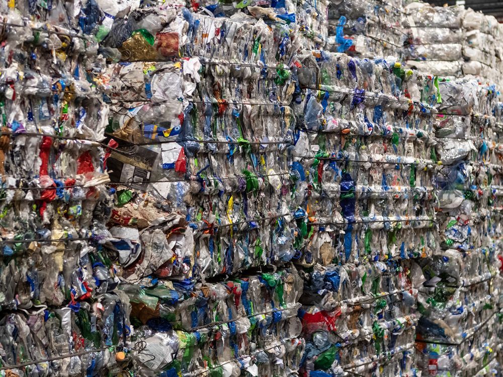 Montreal Cuts Ties With Controversial Recycling Company Montreal Gazette   0212 City Recycle 5322 