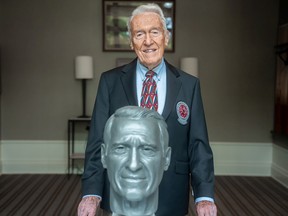 Former Montreal Alouettes head coach Marv Levy will be inducted into the Canadian Football Hall of Fame in Hamilton, Ont. He was presented with his bust and Hall of Fame jacket recently at his residence in Chicago. Levy coached the Alouettes from 1973-1977, appearing in three grey cup games and winning two.