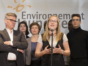 Catherine Gauthier of ENvironnement JEUnesse and lawyer Bruce Johnston announce in 2018 a class-action suit against Canada for climate inaction.