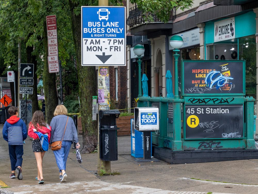 Looks Like The Cast Of 'Scream 6' Has Arrived In Montreal — Here's