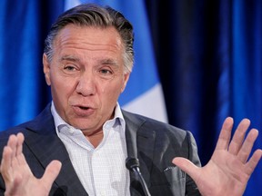 CAQ leader François Legault announces in 2016 that his party would reduce the number of immigrants if elected.
