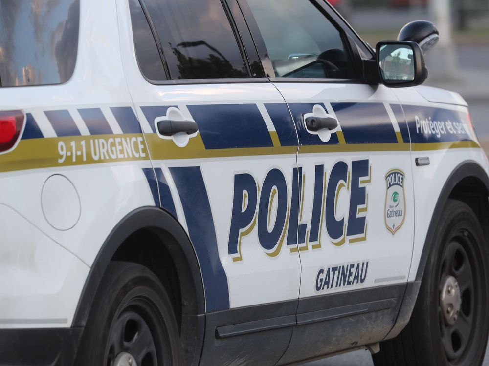 Gatineau cop hit by vehicle while arresting teenage car-theft suspect ...