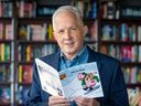 در کتابفروشی Clio در Pointe-Claire، پخش کننده/نویسنده کودکان، ریچارد داگنایس را با جدیدترین کتاب خود بوی بد در کتابفروشی Clio در Pointe-Claire جلب کنید.