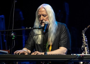 Edgar Winter on keyboards with Ringo Starr and his All-Star Band at Place Bell in Laval on Monday, Sept. 26, 2022.