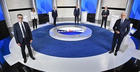 Clockwise from left: Quebec Conservative Party leader Éric Duhaime, Quebec Liberal Party leader Dominique Anglade, Québec Solidaire co-spokesperson Gabriel Nadeau-Dubois, Parti Québécois leader Paul St- Pierre Plamondon, the leader of the Coalition Avenir Québec François Legault and moderator Pierre Bruneau before the Quebec Leaders Debate on Thursday, September 15, 2022.