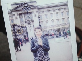 Abby Budgeon ate cupcakes outside the palace on the birthday she shared with Elizabeth II: one for her, one for the Queen.