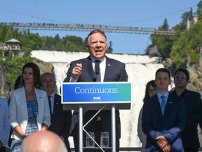 Coalition Avenir Québec Leader François Legault reiterated his support on Friday for building a tunnel linking both shores of the St. Lawrence River between Quebec City and Lévis.