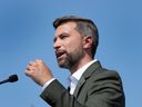 A Québec solidaire government would invest an additional $4.5 billion “to refinance our public services and address the shortage of health and education workers,” said Gabriel Nadeau-Dubois, the party’s co-spokesperson.