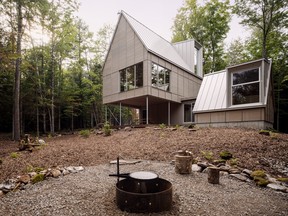 The award-winning Beside Habitat chalet project in Lanaudière, created by Pariseau and her team. FELIX MICHAUD