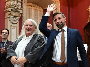 Québec solidaire co-spokespeople Manon Massé and Gabriel Nadeau-Dubois on Wednesday, October 19, 2022 during a ceremony in which the party's MNAs swore allegiance to the people of Quebec but refused to swear allegiance to King Charles III.