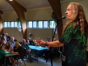 John McGale of Offenbach closes a fundraising concert in Pincourt in 2019.