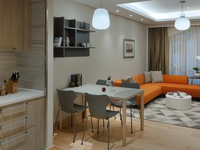 Tất cả các phòng nghỉ rộng rãi của Sherwood Suites đều có nhà bếp đầy đủ vật dụng, máy giặt, phòng tắm lớn và khu vực tiếp khách được thiết kế theo phong cách Ý.