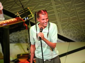 Stromae has deflected offers to record in English. As his brother and artistic director explained, the singer realized that "I can get the whole world dancing while singing in French, which is the language of my heart and is my way of staying true to myself when I write."