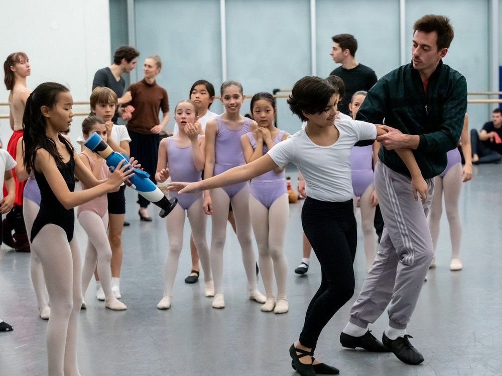 Photos: Children Rehearse For Les Grands Ballets' The Nutcracker ...