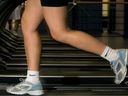 Contrairement à ce que vous avez pu entendre, les activités à fort impact comme la course à pied n'accélèrent pas l'apparition de l'arthrose, écrit Jill Barker.