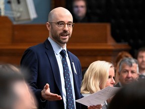Québec solidaire MNA Sol Zanetti presents legislation that would not force elected members to swear an oath to the King, Thursday, Dec. 1, 2022.