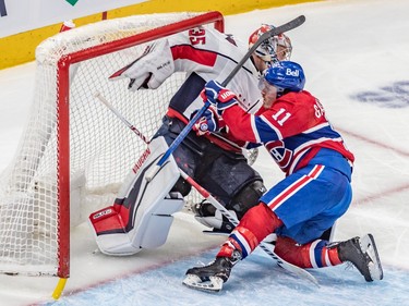Montreal Canadiens right wing Brendan Gallagher (11) received 2 minutes for goaltender interference on Washington Capitals goaltender Darcy Kuemper (35) during 3rd period NHL action at the Bell Centre in Montreal on Thursday April 6, 2023.