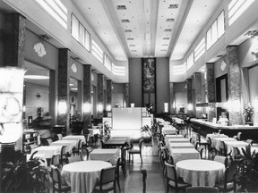 A 1983 file photo of Eaton's Dining Room.