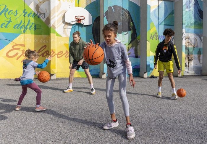 The quest for basketball courts in the Plateau is no slam dunk