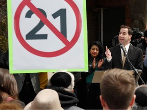 Anthony Housefather speaks at a Rally For Religious Freedom against Quebec’s Bill 21 on religious symbols in 2019.