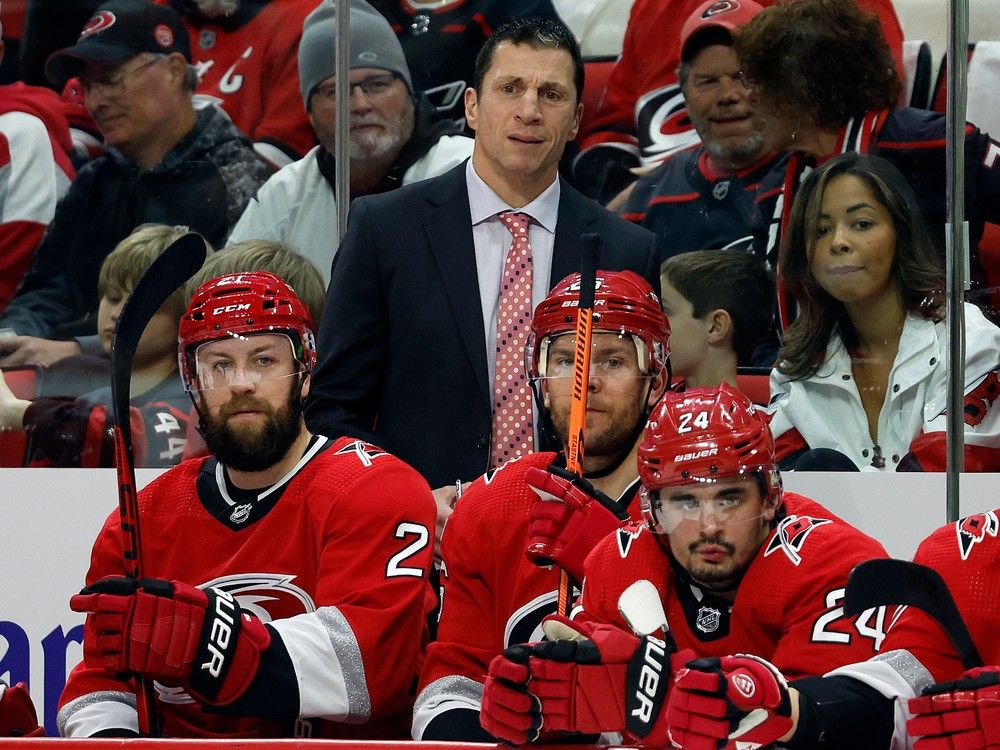 Cowan: Canadiens’ St. Louis, Canes’ Brind’Amour share coaching styles