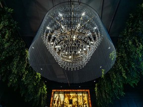 INSIDE MOISHES IN ITS NEW LOCATION