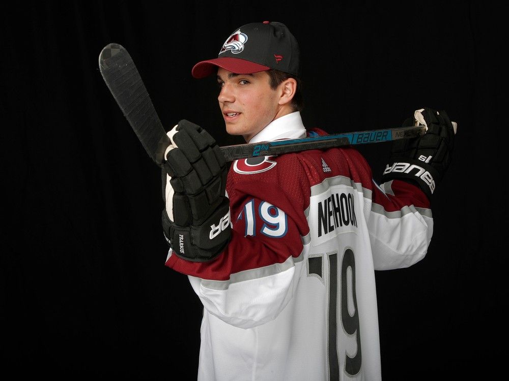 Avalanche trade Alex Newhook to the Canadiens for late-first and