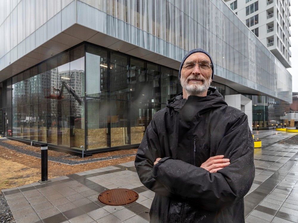  “there should be oversight of the sale of government assets,” says Éric michaud, co-ordinator of habiter ville-marie, one of many groups that objected to the sale of the children’s site to private hands.