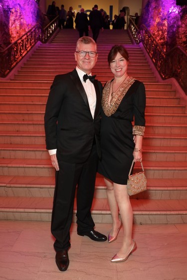 MMFA president André Dufour with beautiful wife Fanny Rodrigue, making impact at the 2023 MMFA Ball.