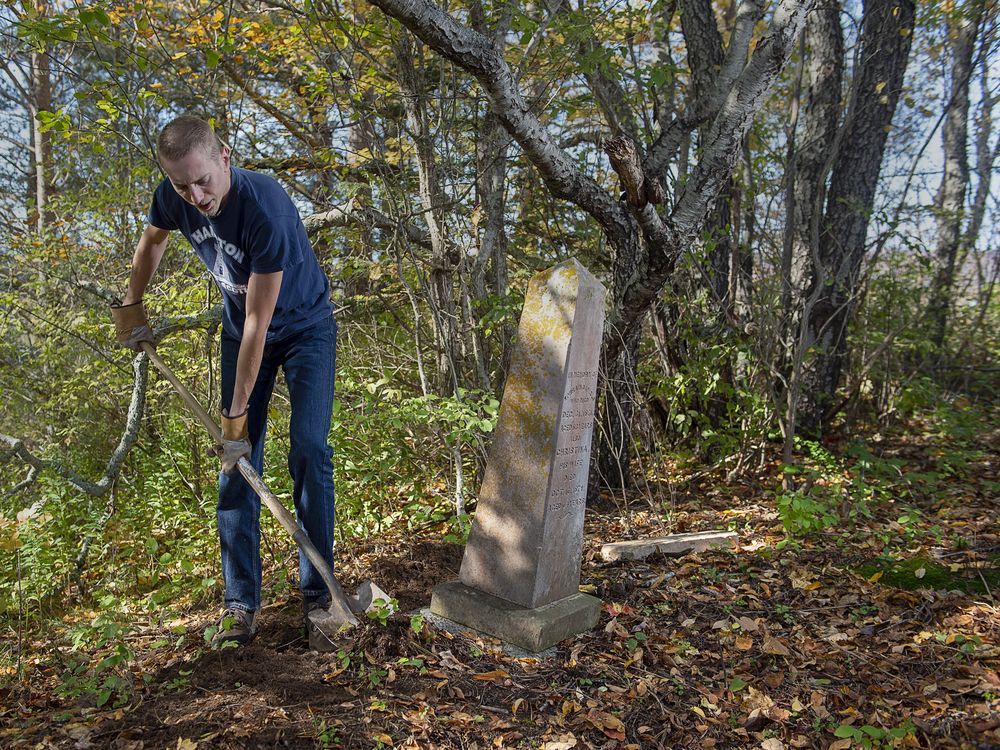 Nova Scotia’s pioneer cemeteries disappearing, but not without a fight ...