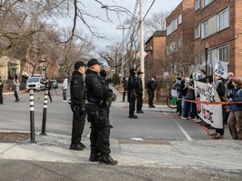 Police ensured pro-Palestinian protesters kept more than 50 metres away from the Spanish and Portuguese Synagogue of Montreal Tuesday night, in accordance with a temporary ban.