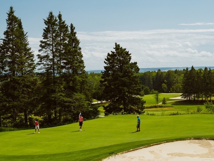  It’s winter-sports season at Mont-Sainte-Anne until April 21, but Golf Le Grand Vallon is set to open May 3. It’s well known for its challenging course and its inspirational views of the mountain.