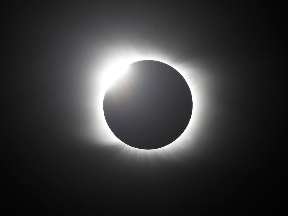 Opinion: Why you should be totally stoked about totality