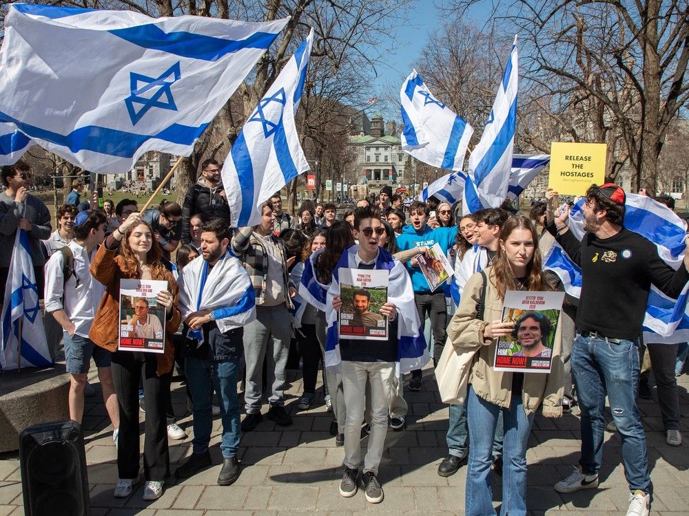 Photos: Vigil for Israeli hostages at McGill | Montreal Gazette