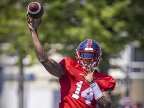 Dominique Davis was accomplished with soccer, however Alouettes introduced him again Dominique Davis was accomplished with soccer, however Alouettes introduced him again