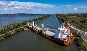 On Friday, August 23, 2024, the Dutch-flagged cargo ship Heemskerkgracht ran aground in the St. Lawrence Seaway at the Kahnawake Terminal.