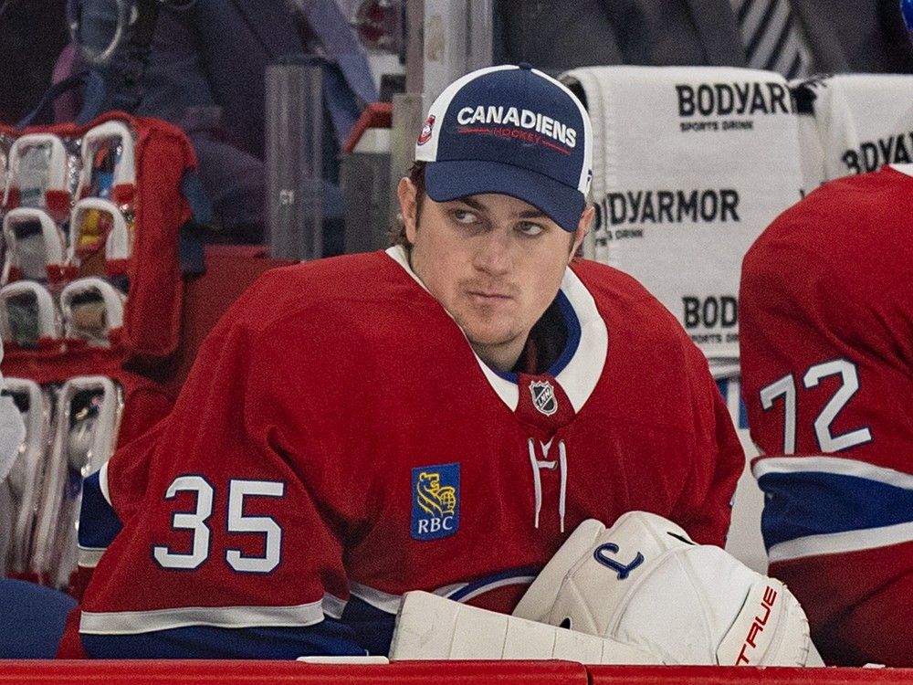 MONTREAL, QUE.: \November\ 20, 2025 -- Montreal Canadiens Sam Montembeault watches from the bench after being pulled from the game against the Washington Capitals during second period of National Hockey League game in Montreal Thursday November 20, 2025. (John Mahoney / MONTREAL GAZETTE)